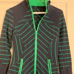 Lululemon define jacket navy/green stripes